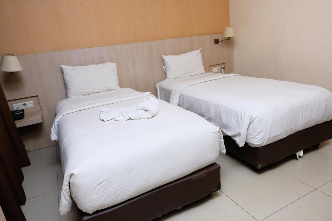 Rio City Hotel Palembang Exterior foto