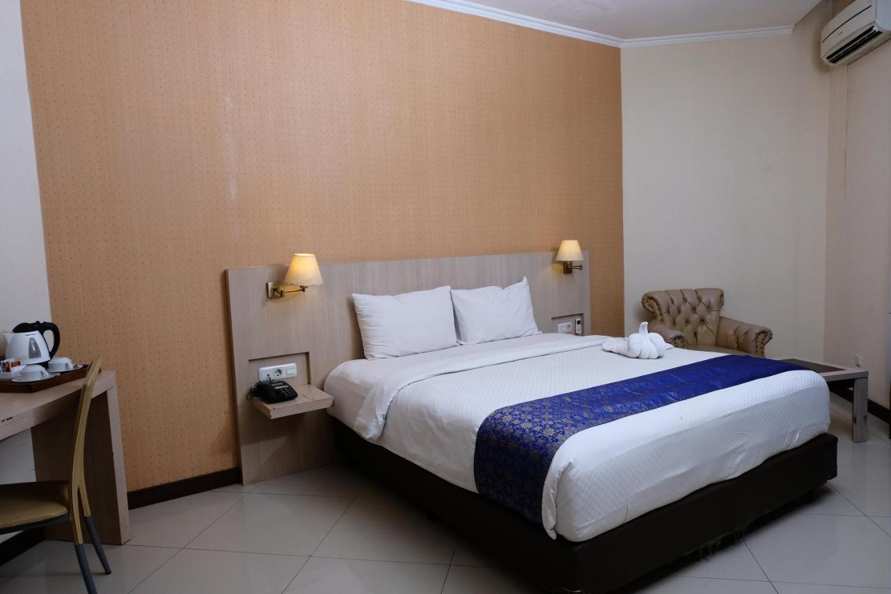 Rio City Hotel Palembang Exterior foto