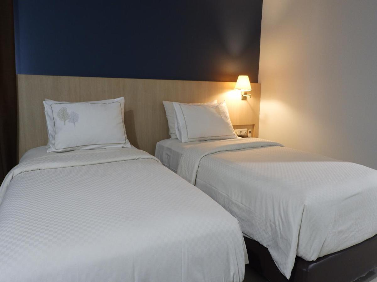 Rio City Hotel Palembang Exterior foto